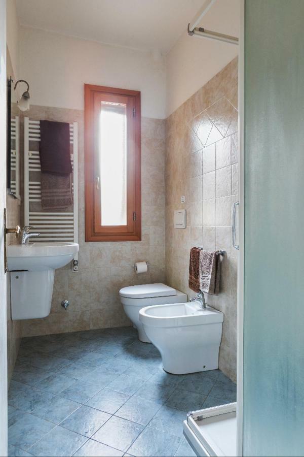 Nice Cozy Apartment In The Mainland Of Venice Mestre Bagian luar foto